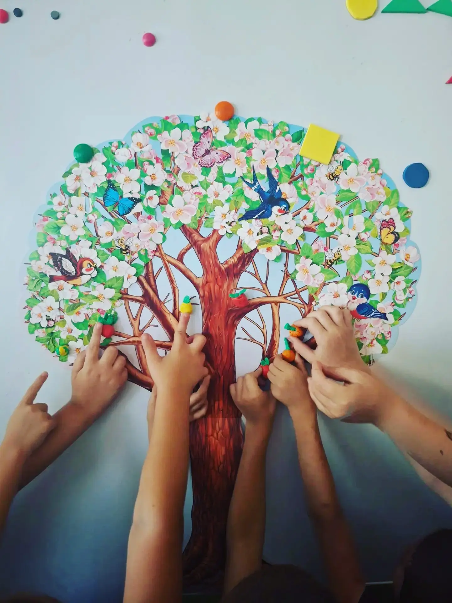 Сегодня Яблочный спас! 🍎 Пахнет осенью, уютом и корицей. С ребятами лепили яблочки из ...