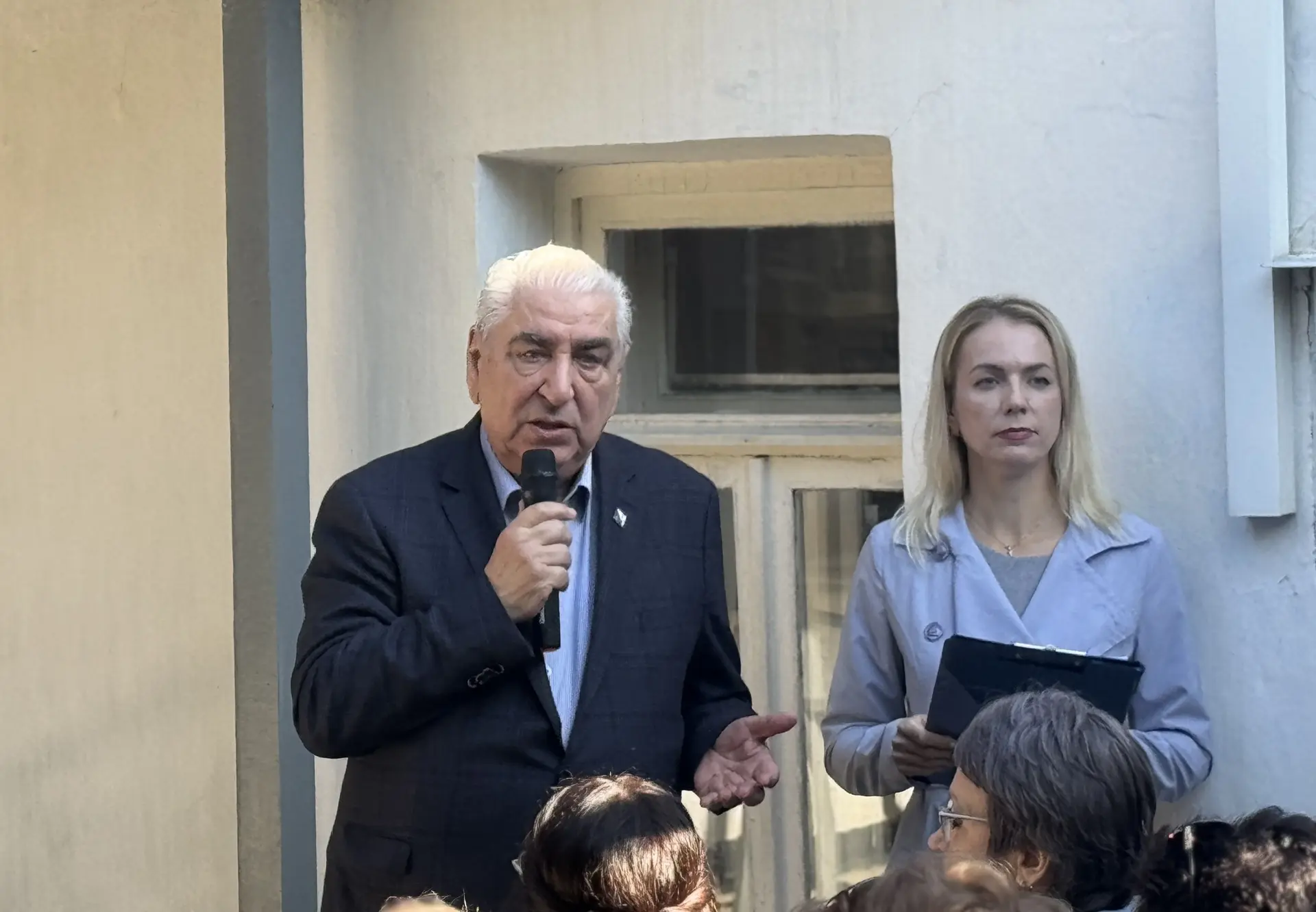 Василий Пархоменко поздравил сотрудников с 59-летием Дома-музея Севастопольского подпол...