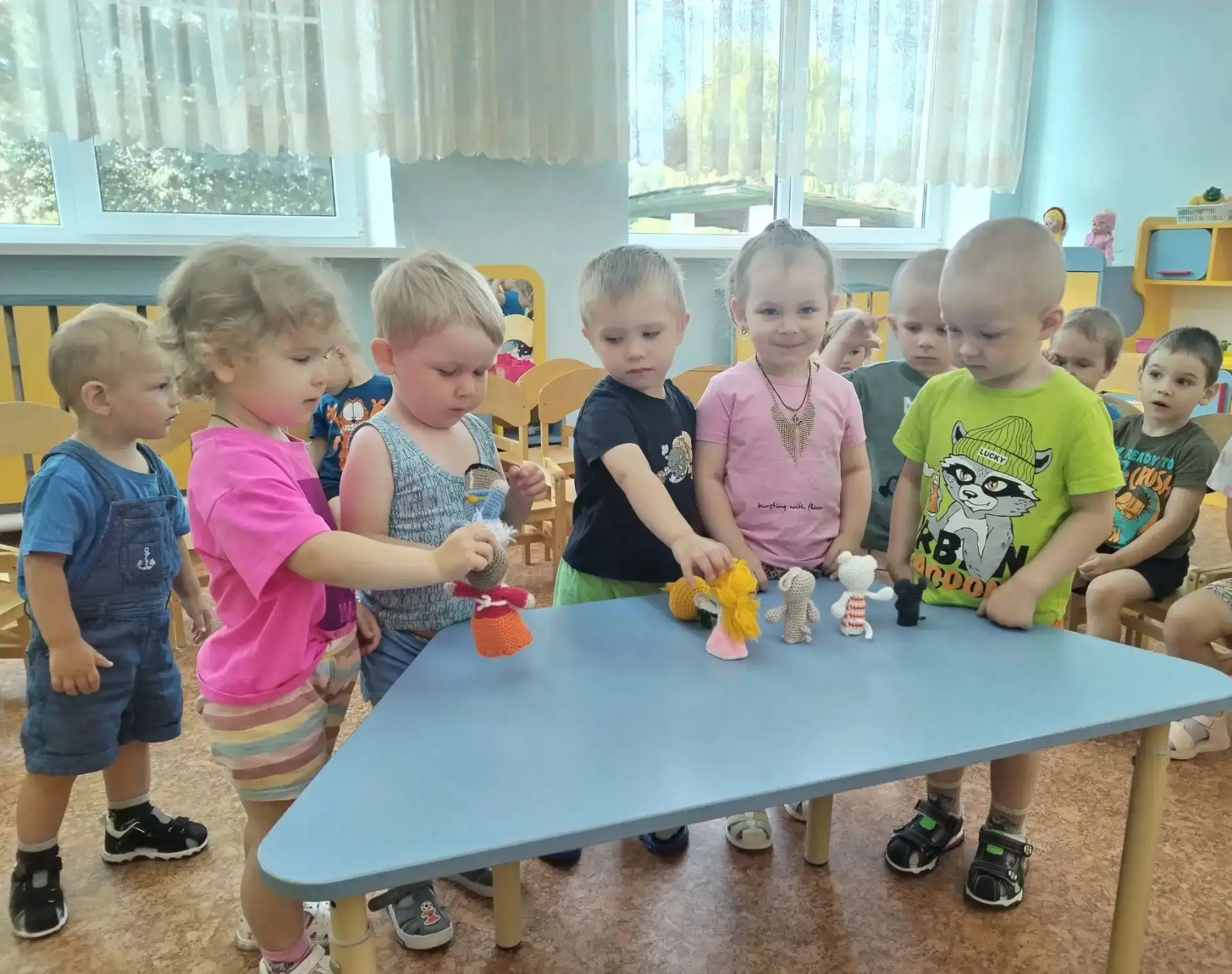 Сказка... Сколько историй с ней связано у каждого из нас, сколько пословиц о ней разошлось по миру. 