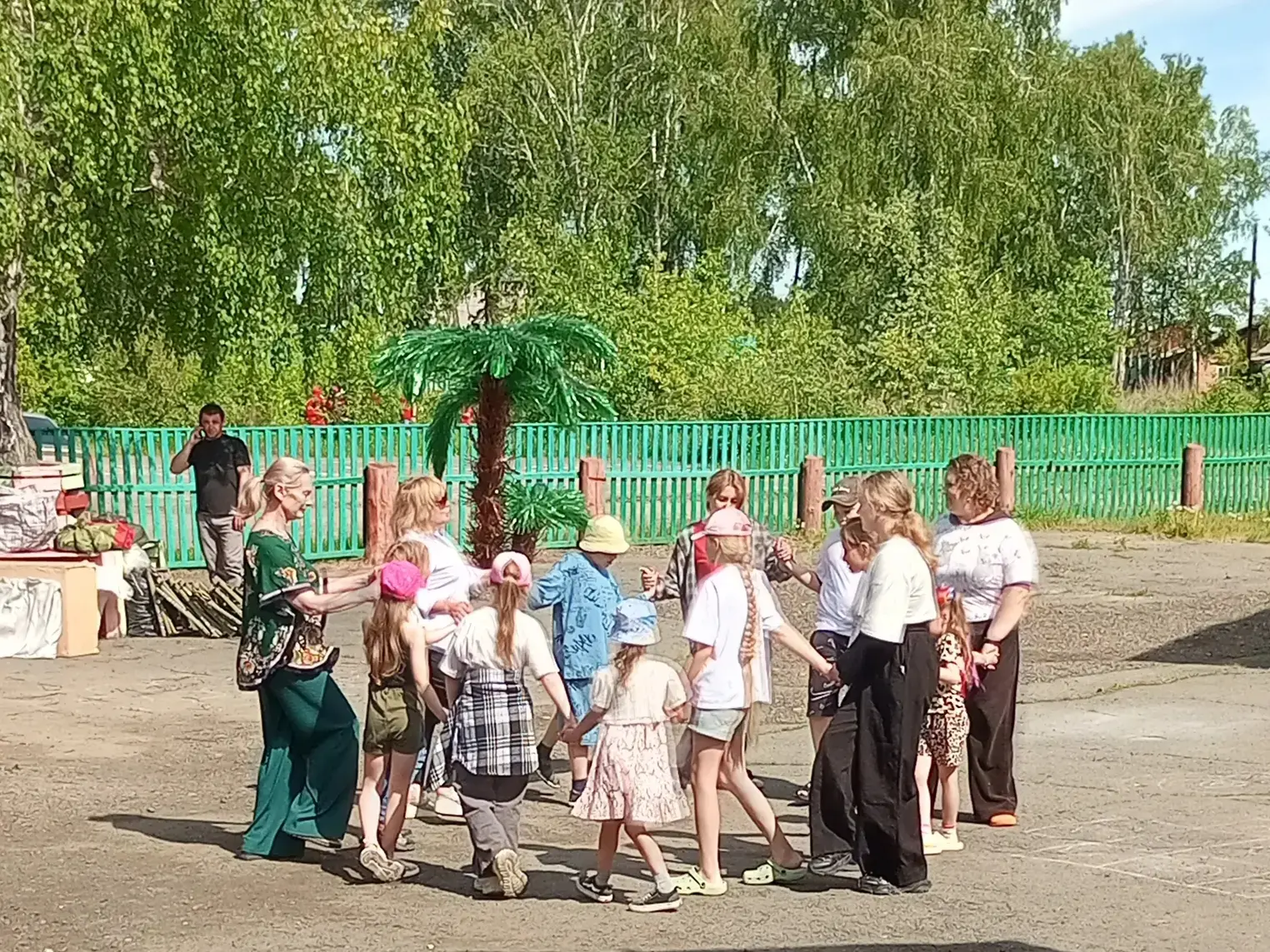 🎉 День истории народов России в «Городе мастеров»: погружение в традиции! 🎉

Сегодня, 10 июня, в д