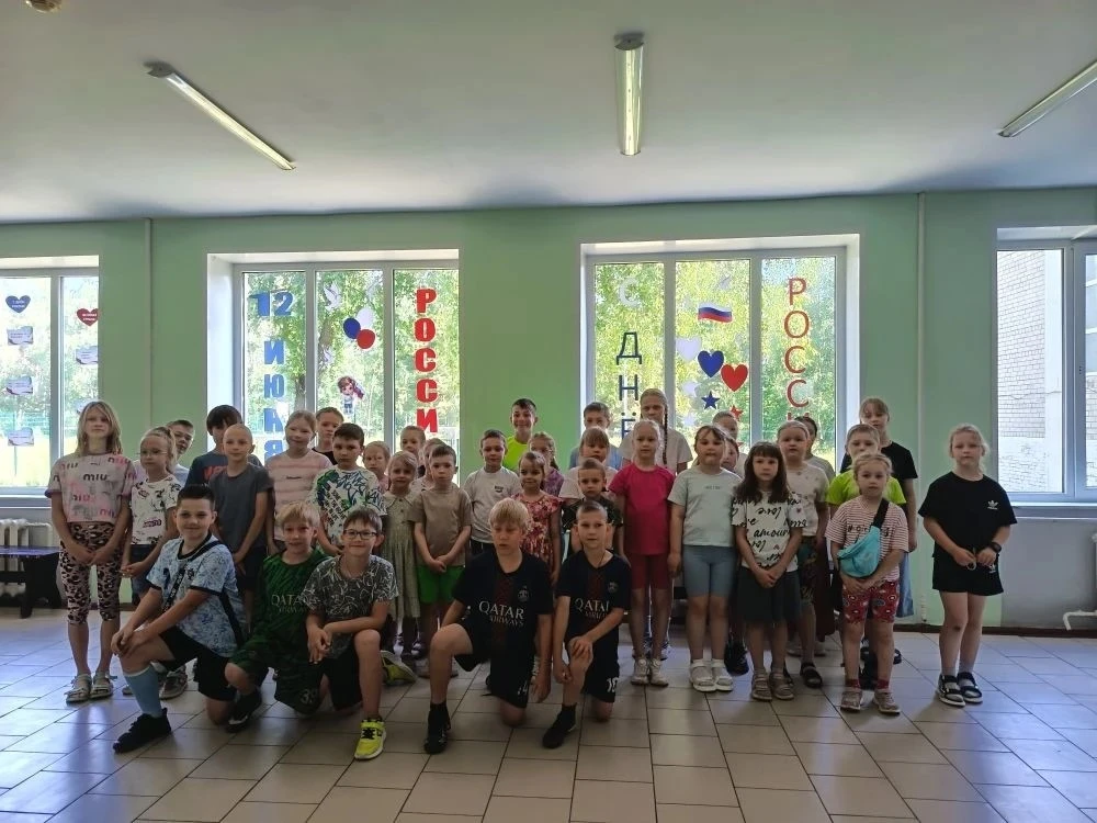 ДЕНЬ РОССИИ В ЛАГЕРЕ «СОЛНЫШКО»☀️

Вчерашний день был полон ярких событий:

✅ Для малышей прошли «Ве