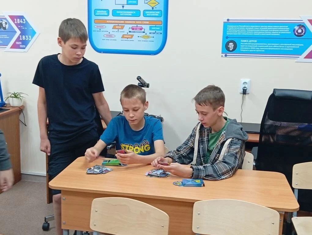 Пятого июня заведующая Потодеевской сельской библиотекой провела с детьми из пришкольно...