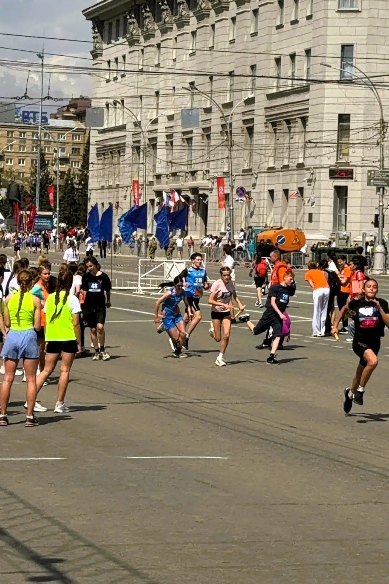 🏃‍♀️НА СТАРТЕ — КОМАНДА, НА ФИНИШЕ — ГОРДОСТЬ! 🏃‍♂️  9 мая на площади Ленина состоялась ежегодная ле