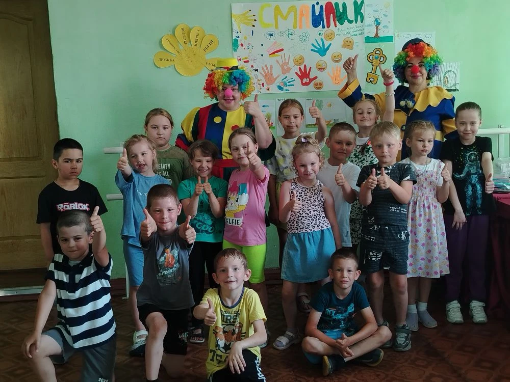🎉 Третий день в лагере: «Пой, танцуй и веселись!» 🎶💃

Сегодня наш девиз оправдался на все 100%! Д
