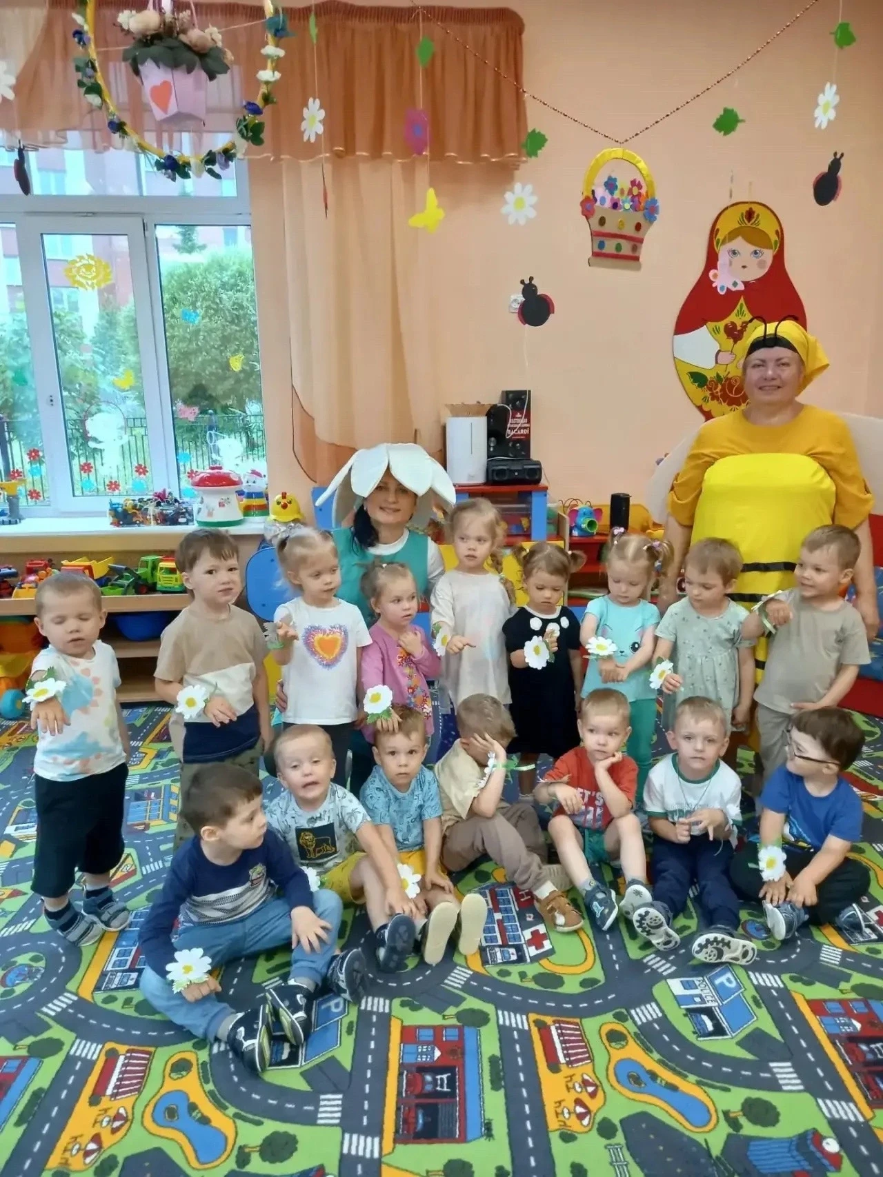 Цветочный день в ясельной группе «Осьминожки»! 🌼🐝