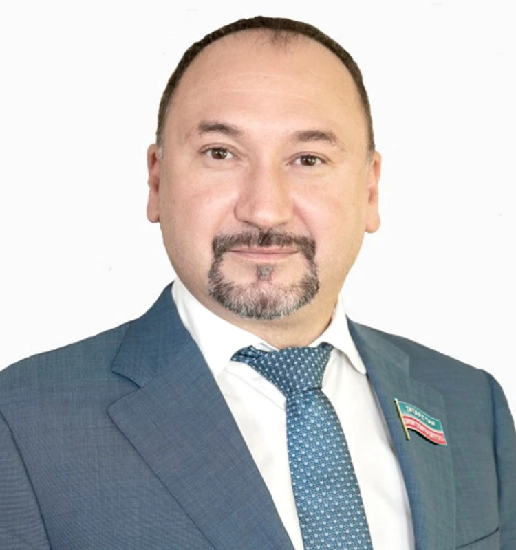 Бүген 7 нче октябрь көнне көнне, җиденче чакырылыш Татарстан Республикасы Дәүләт Советы...