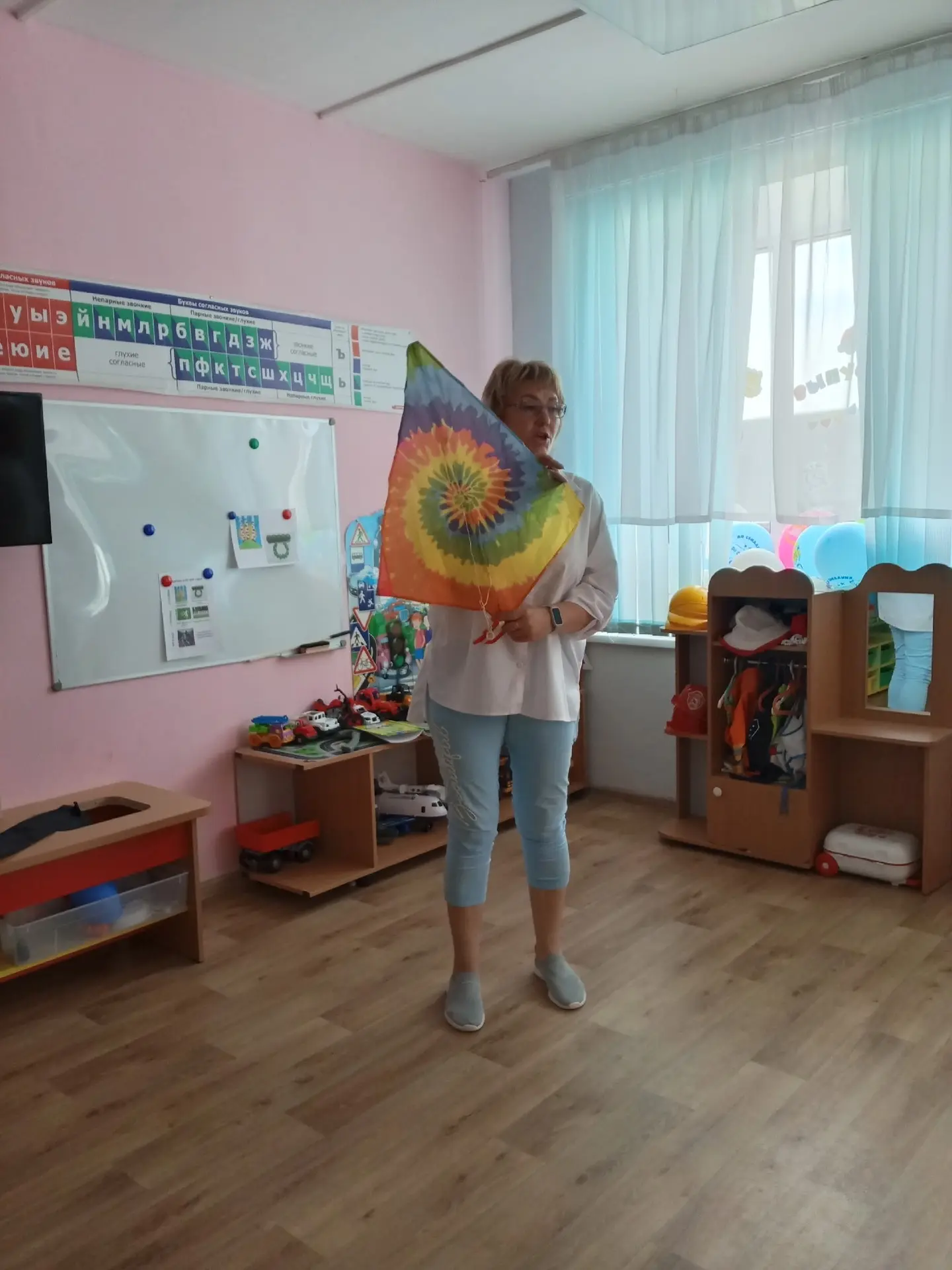 🌟Сегодня в подготовительной к школе группе #звёздочки4 прошло занятие по аппликации на...