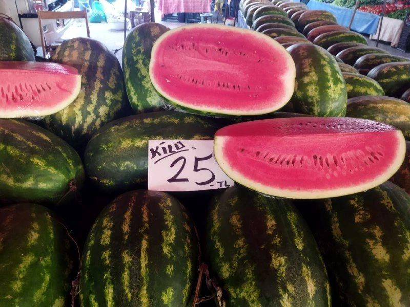 🍉 Базар в Аланье...
📈 Лира = 1.8 рубля