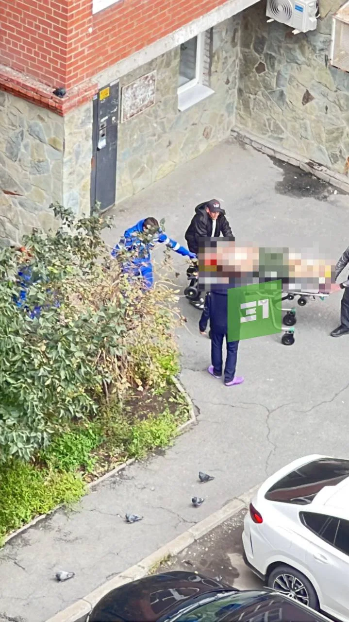 ⚡В центре Челябинска молодой парень выпал из окна