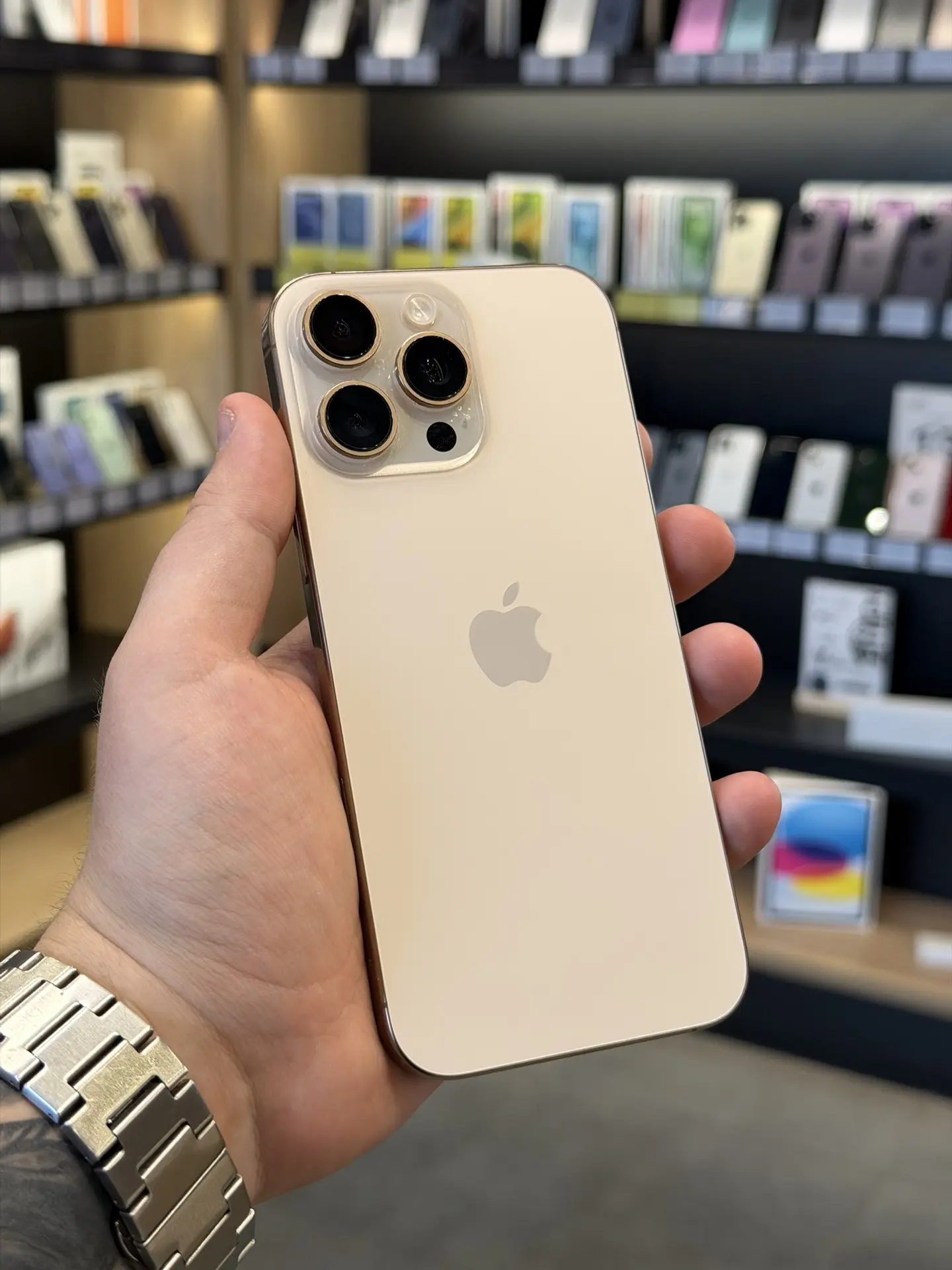 📱iPhone 16 Pro Max, 256GB🧡

АКБ: 97%🔋 

Шикарное состояние✅

💰Цена: 69.990₽

Советская 33, магаз