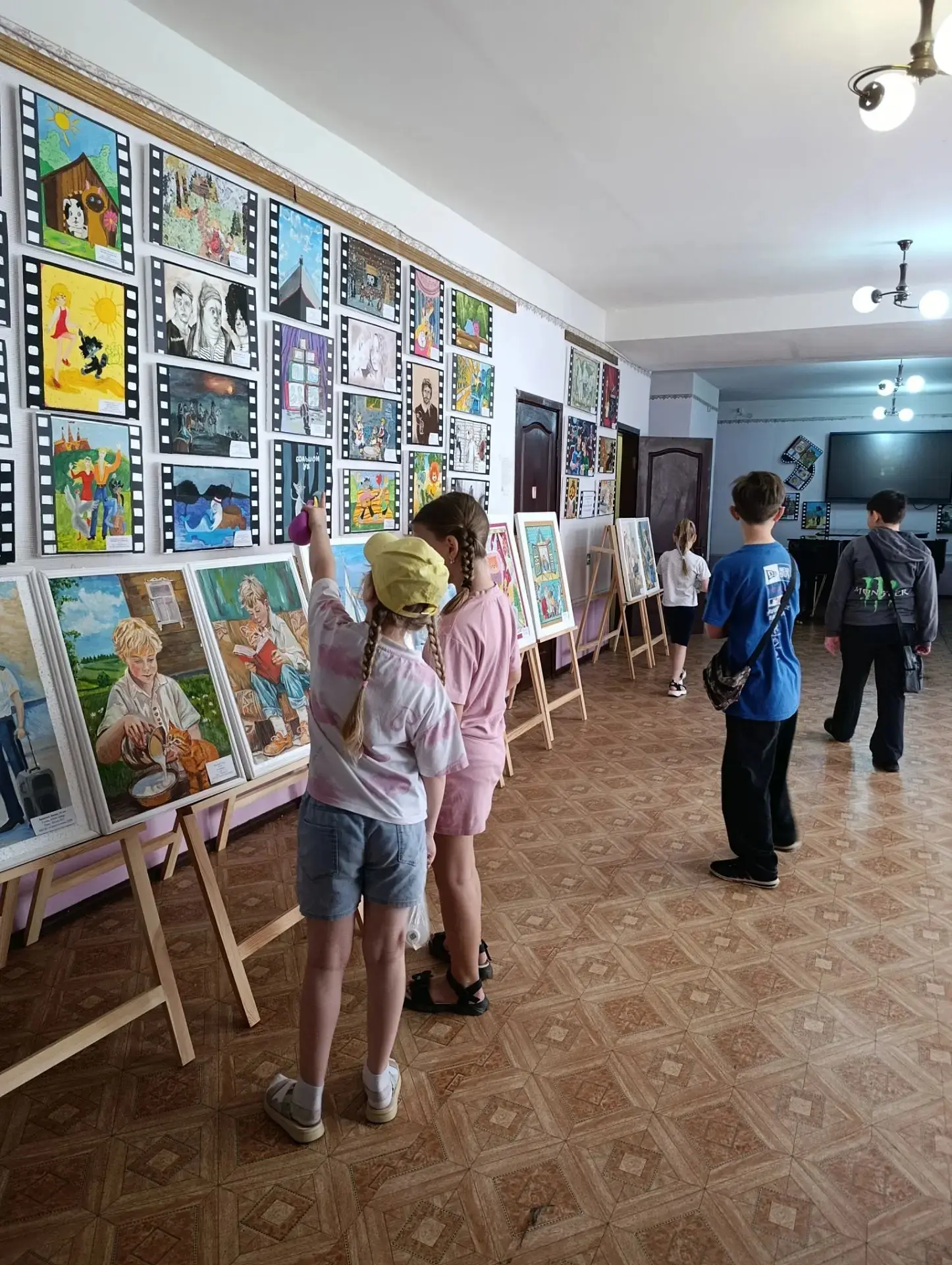 Сегодня, 15 июня, ребята с пришкольной тематической площадки "Бригантина" ГБОУ ЛНР "КШ ...