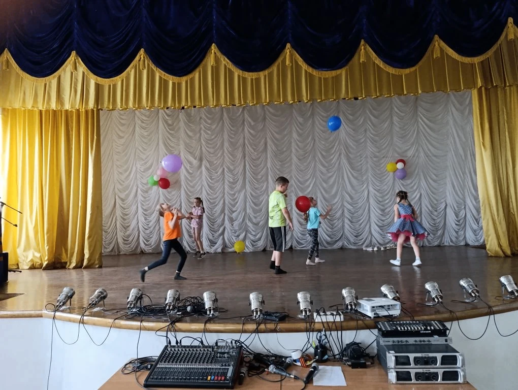 В Калининском доме культуры прошла игровая программа "Неизведанные тропы". Юные искатели приключений
