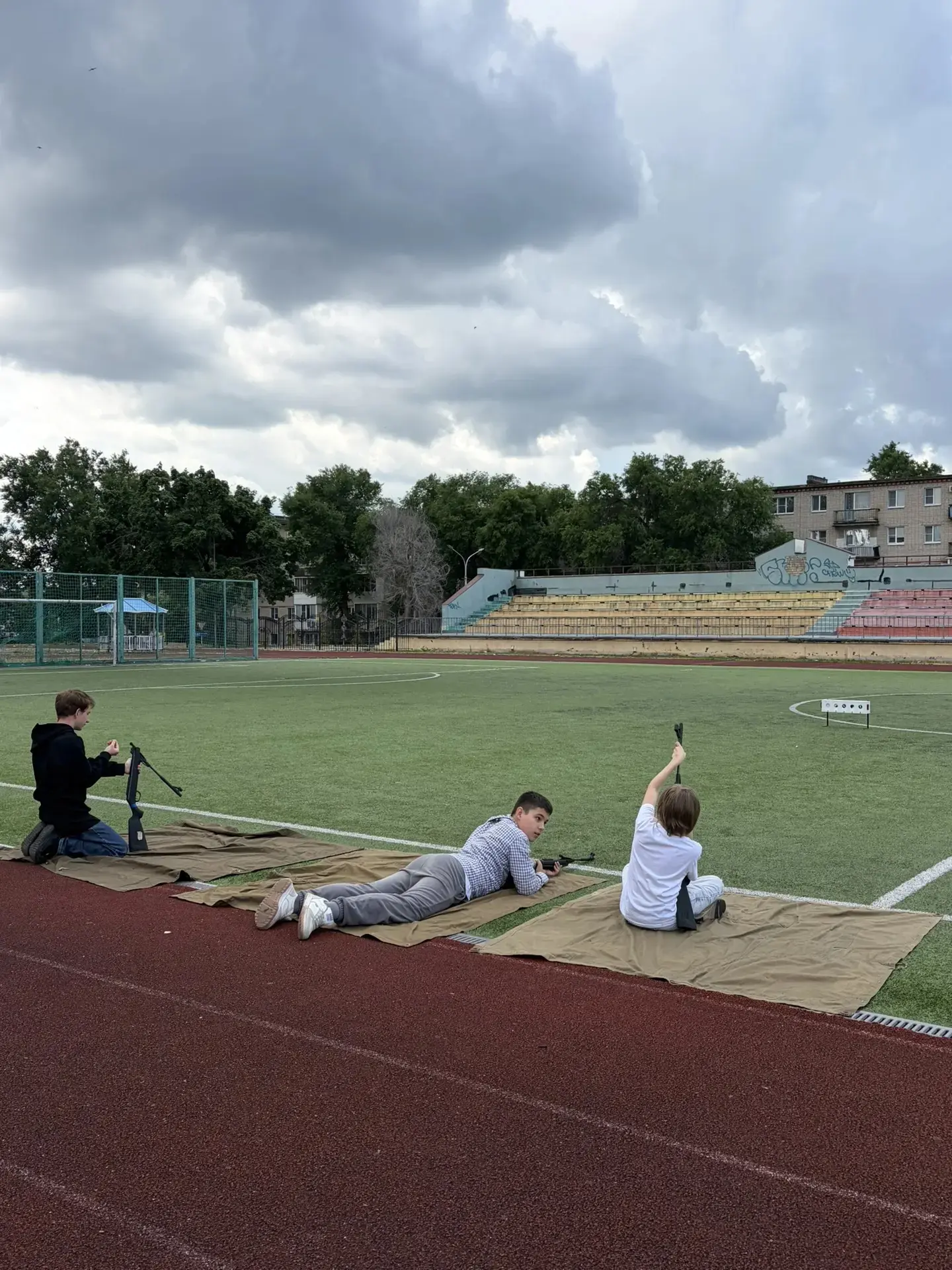 ☀️Четвёртый день в пришкольном лагере: заряд энергии и позитива!
📌Утро началось с бодрой зарядки, к