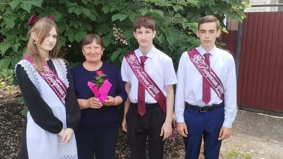 🌷 Дорогие наши ветераны педагогического труда!