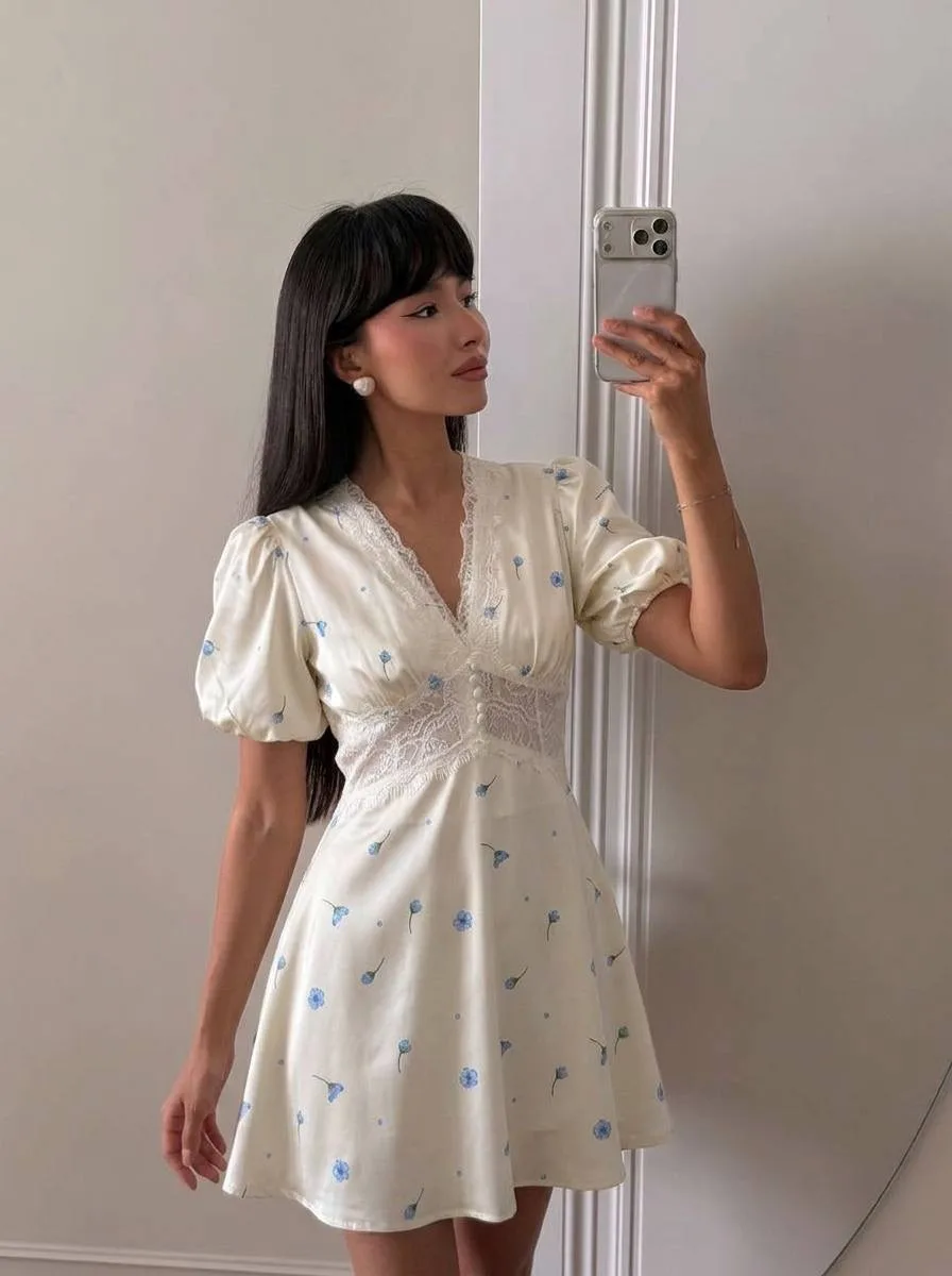 ♛ 𝐑𝐞𝐥𝐚𝐱 𝐒𝐡𝐨𝐩. 𝐂𝐨𝐥𝐥𝐞𝐜𝐭𝐢𝐨𝐧 ♛
Шикарная Платье стильное решение для летнего сезона, с