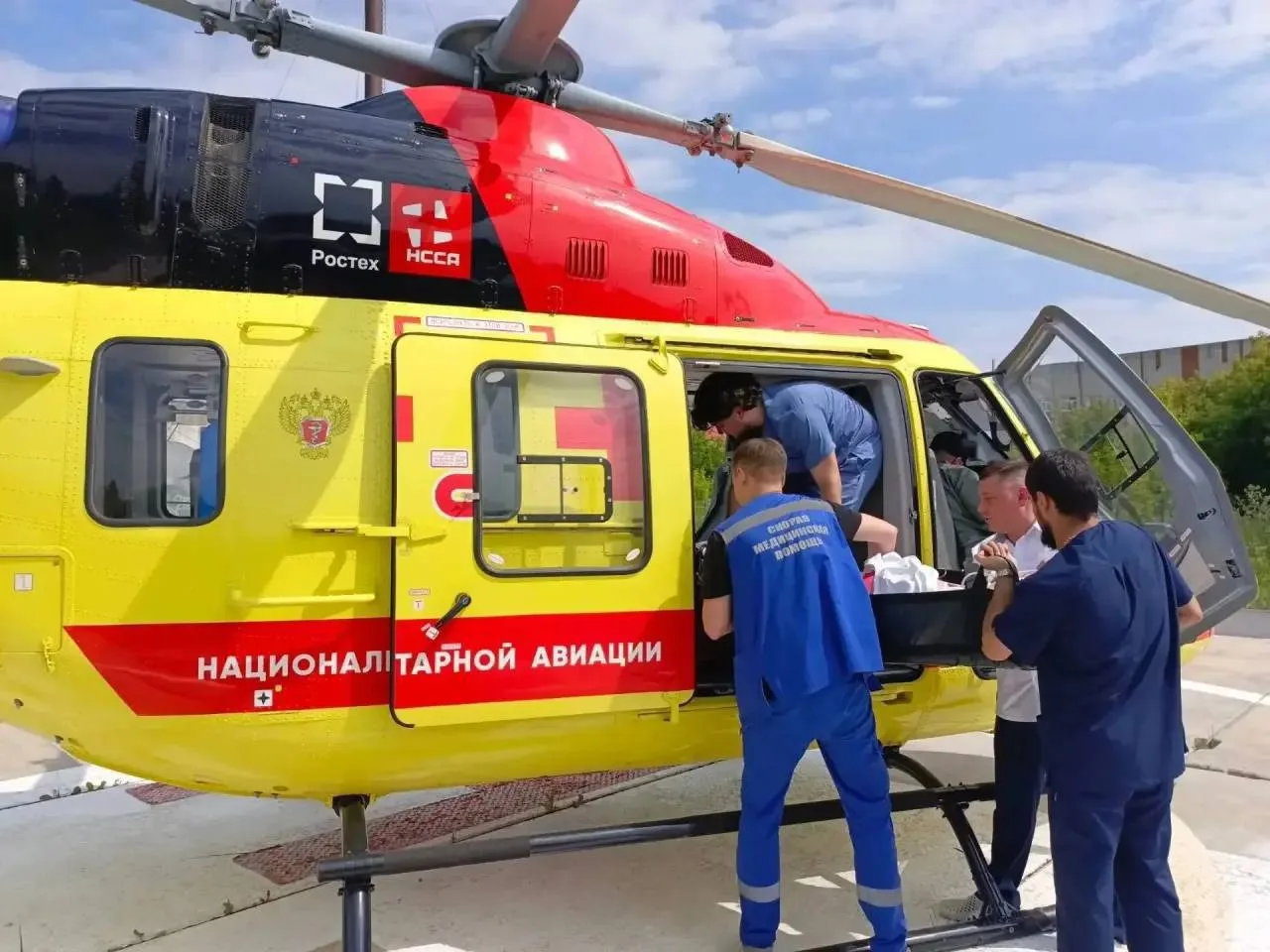 В Канаше санитарная авиация эвакуировала пациента с тяжёлой черепно-мозговой травмой в ...