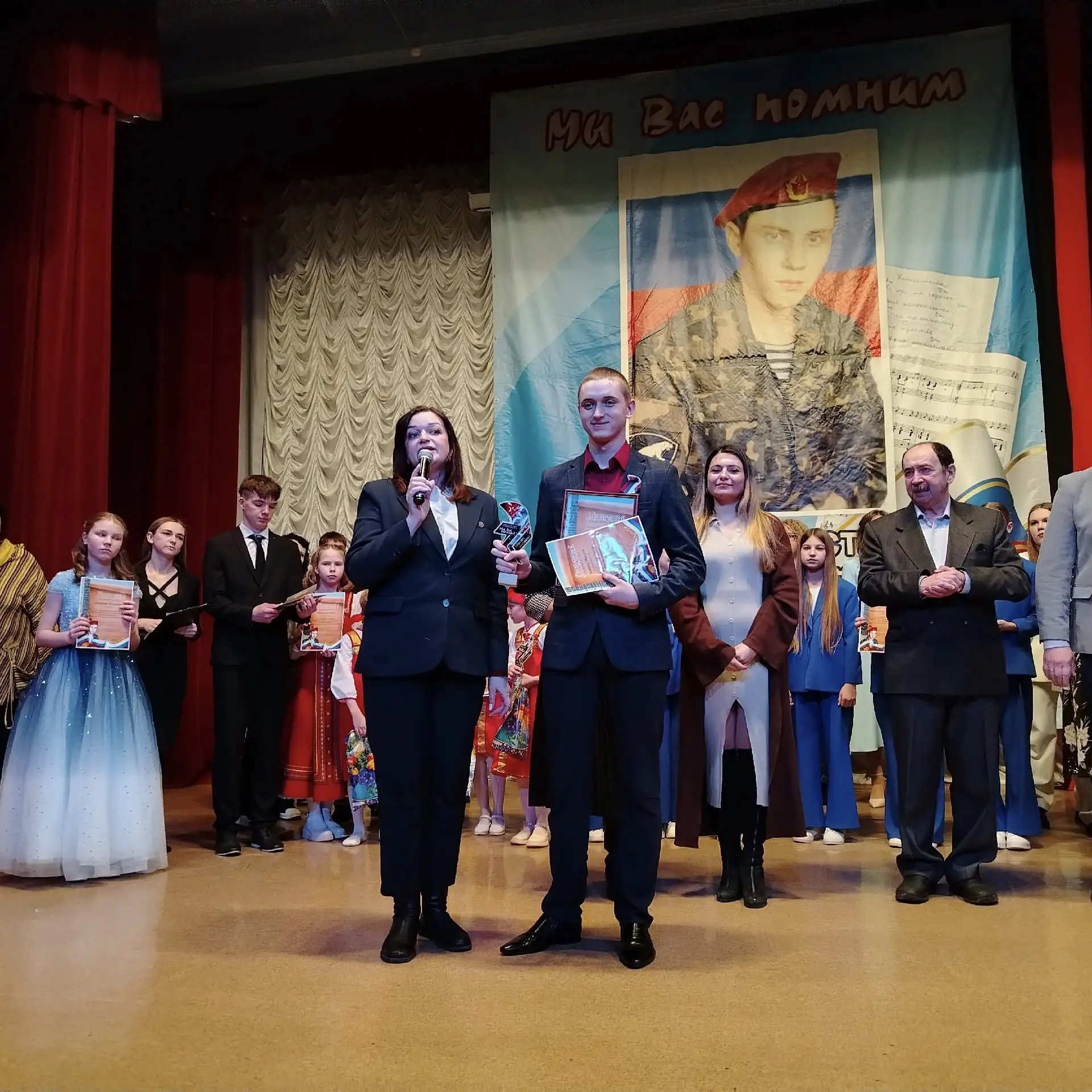 13 февраля в Доме культуры п. Луначарский прошел традиционный фестиваль патриотической песни «Мы Вас