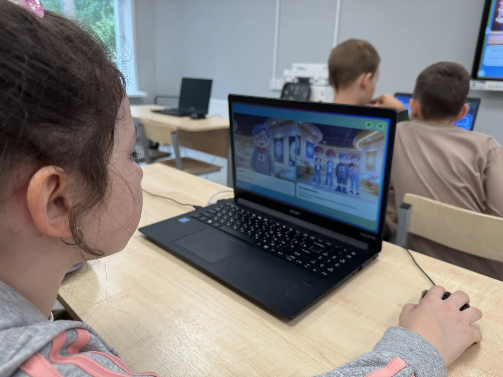 💻 УРОК ЦИФРЫ В КОМПЬЮТЕРНОМ МИРЕ!

Пока одни отдыхают, ребята в нашем школьном лагере (8–12 лет) пр