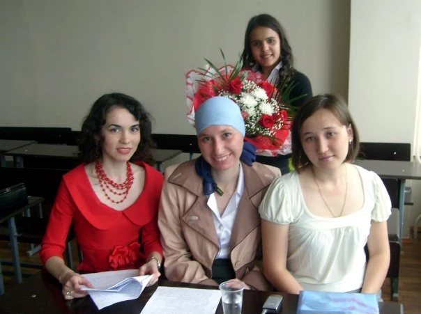 Тарих дигәч, мин тагын хатирәләр дөньясына чумдым әле...