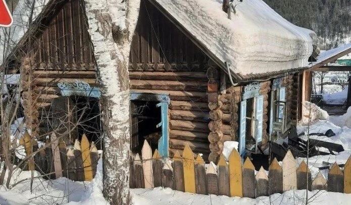 Пожарные спасли кота из задымленного подполья  Всё случилось 3 марта в поселке Раздолинск Мотыгинско