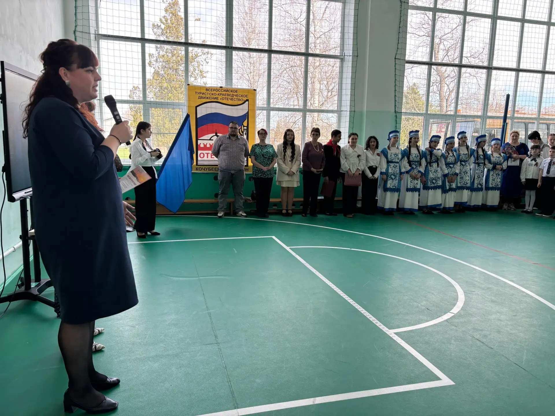 Сегодня на базе МОУ СОШ № 10 им. Героя России Чепракова В.Н. в селе Вревском состоялся XX слёт участ