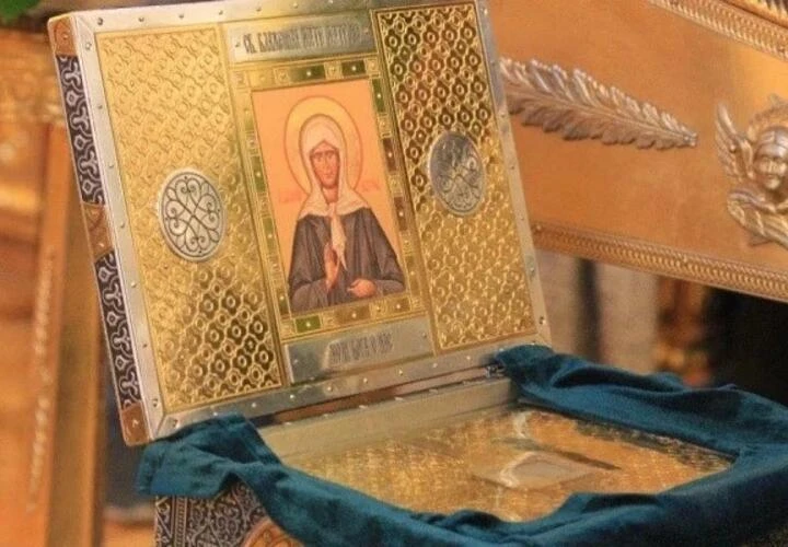 7 октября, в краевую столицу привезут ковчег с частицей мощей святой Матроны Московской...