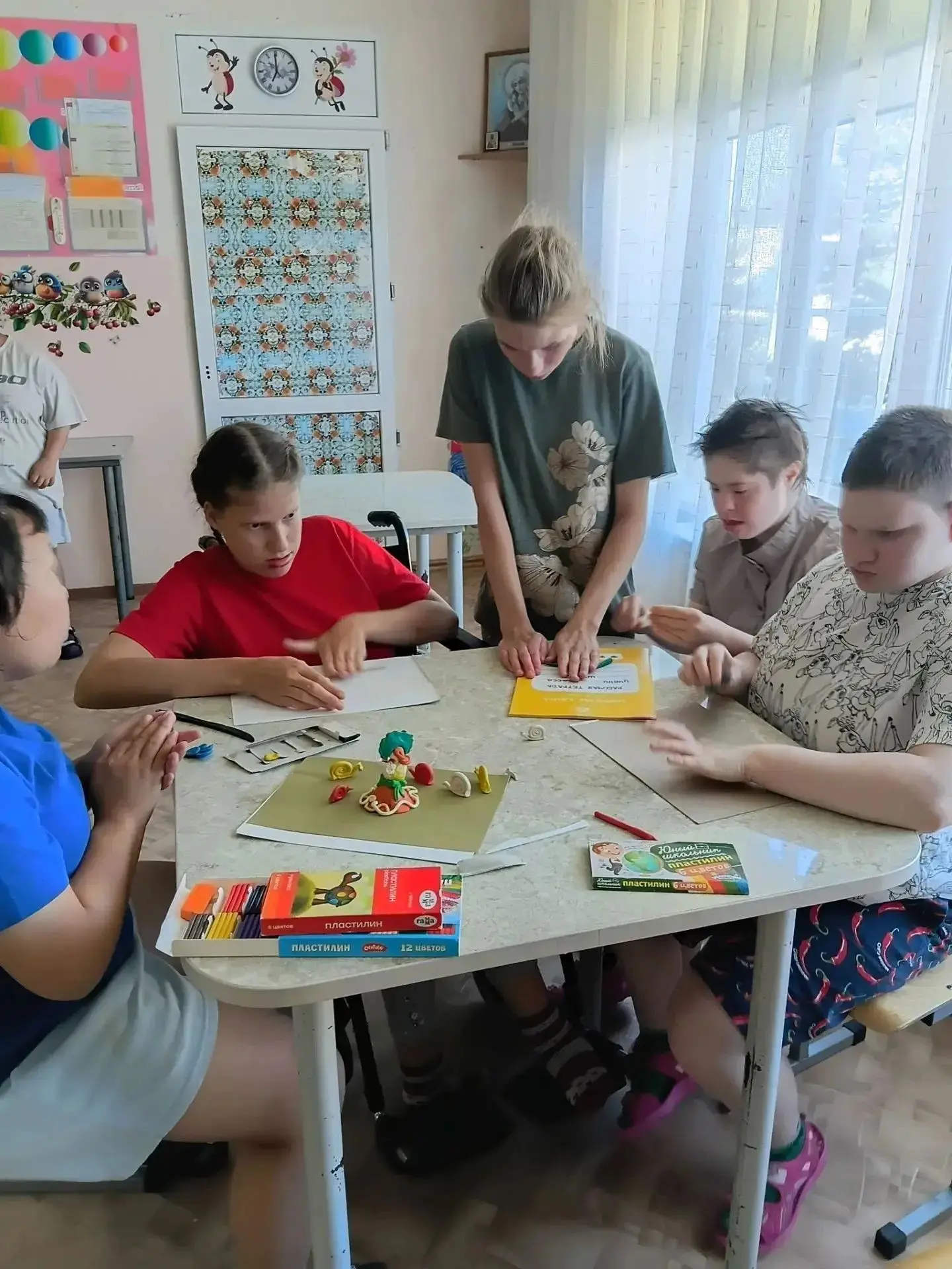 🎨 «Радость творчества и польза для ума: как прошла лепка в 4 группе»

В нашей 4 группе под чутким р
