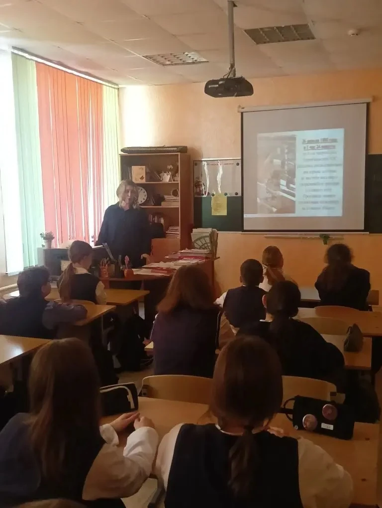 📚 Продолжается цикл библиотечных уроков в нашей школе! 📚