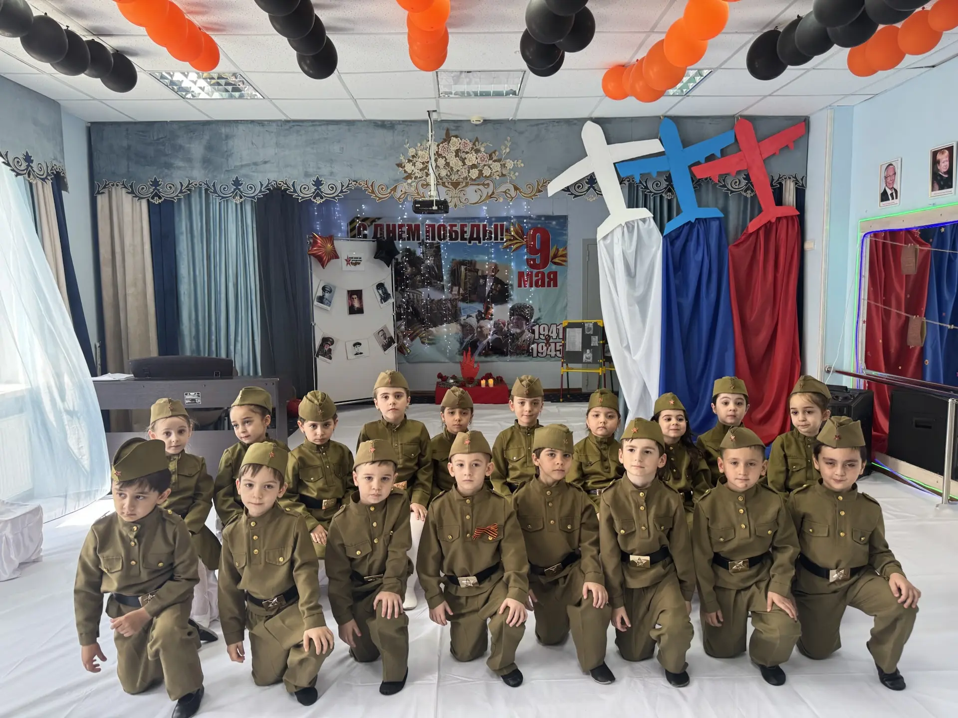 7 мая  в нашем детском саду прошёл торжественный утренник, посвящённый великому праздни...