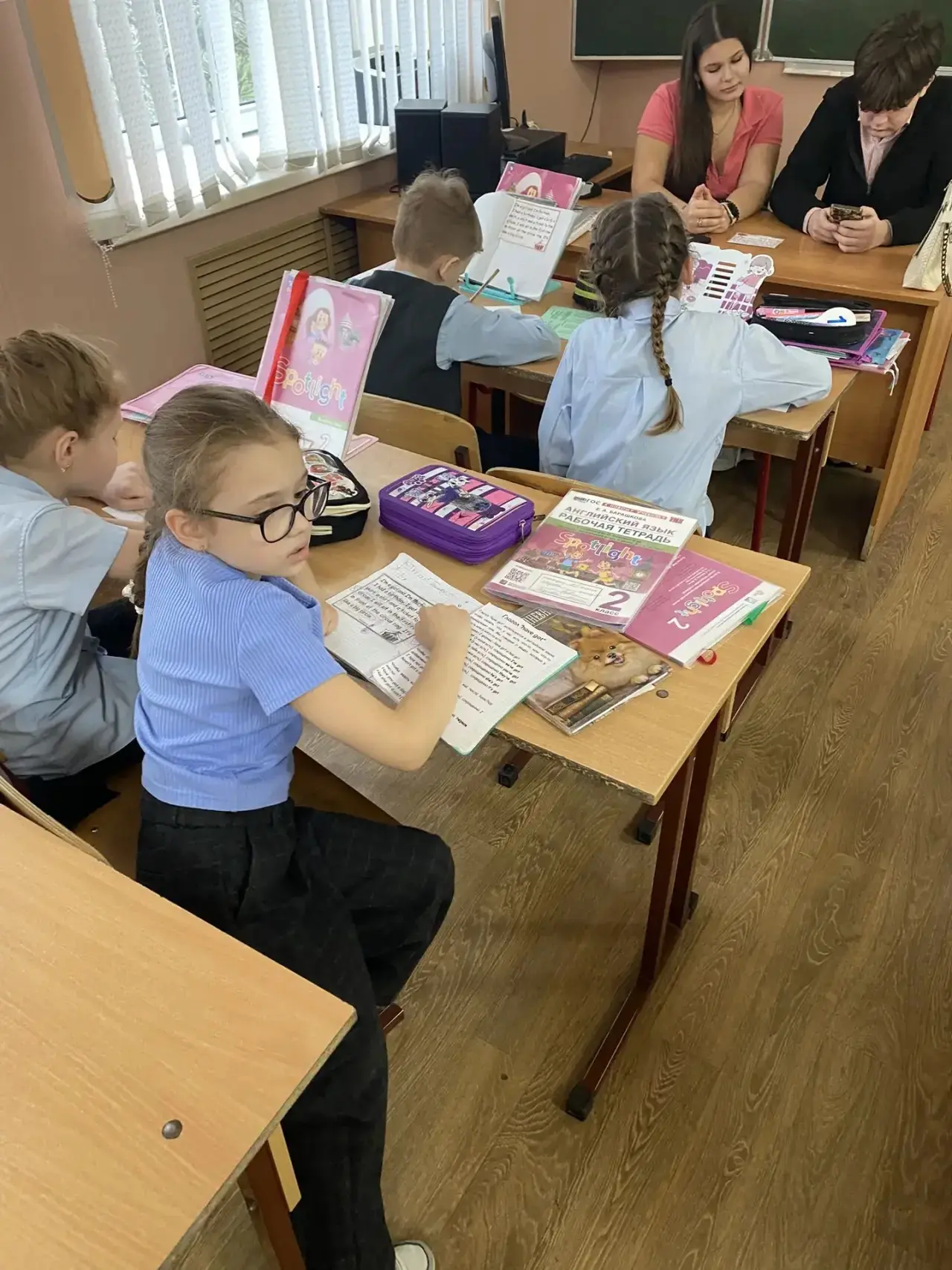 🇬🇧📚 Во 2 «Б» классе прошёл необычный Reading lesson (урок чтения). Но в этот раз юные ученики готови