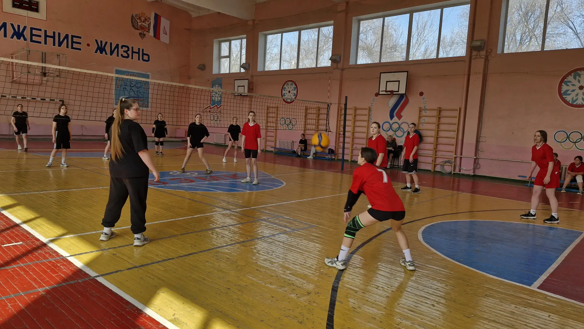 25 марта 2026г. в филиале РГУПС в г. Воронеж был проведен турнир по волейболу среди девушек очного о
