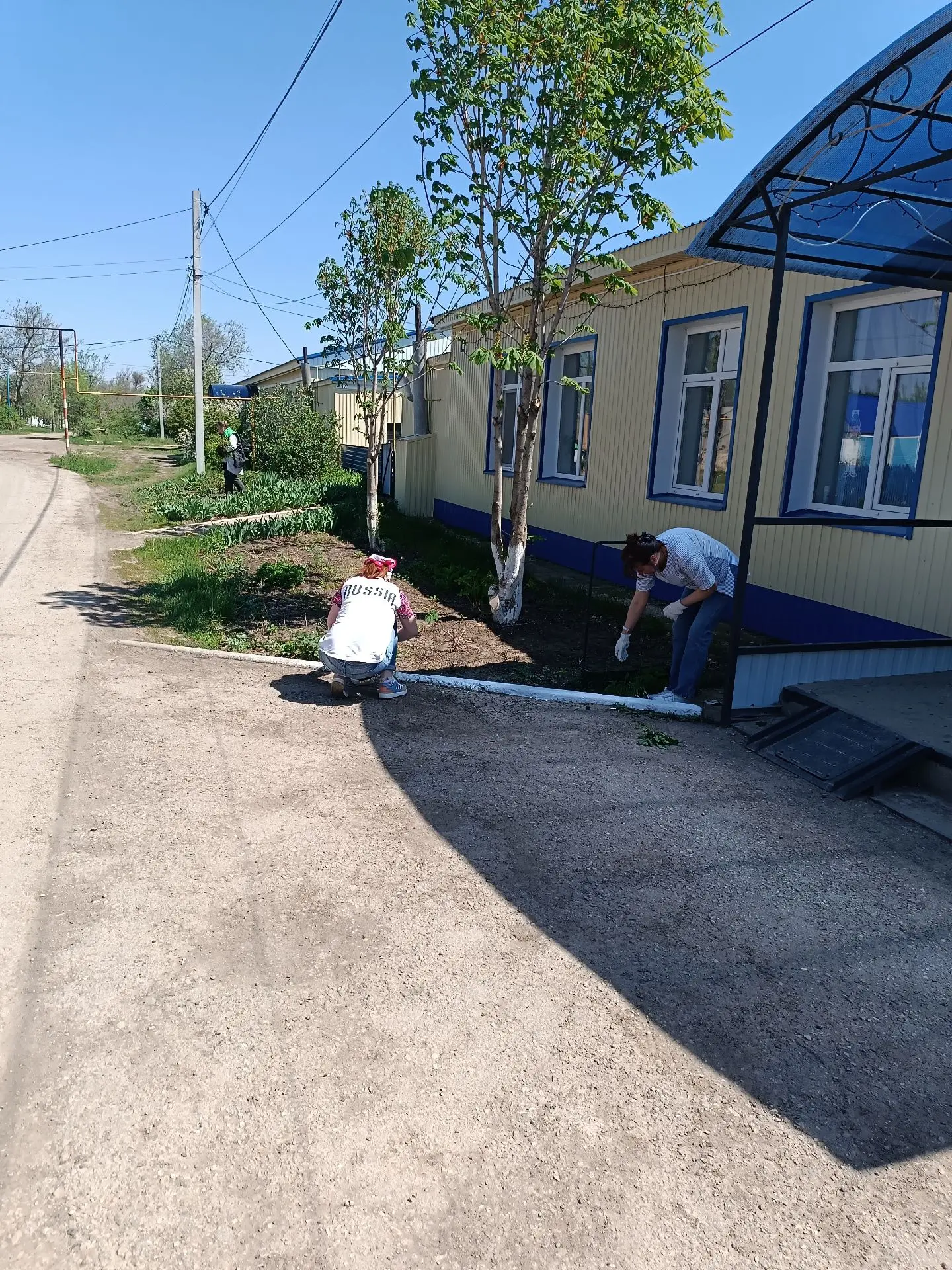 Майский субботник — так называют традиционные весенние выходы на совместную уборку терр...