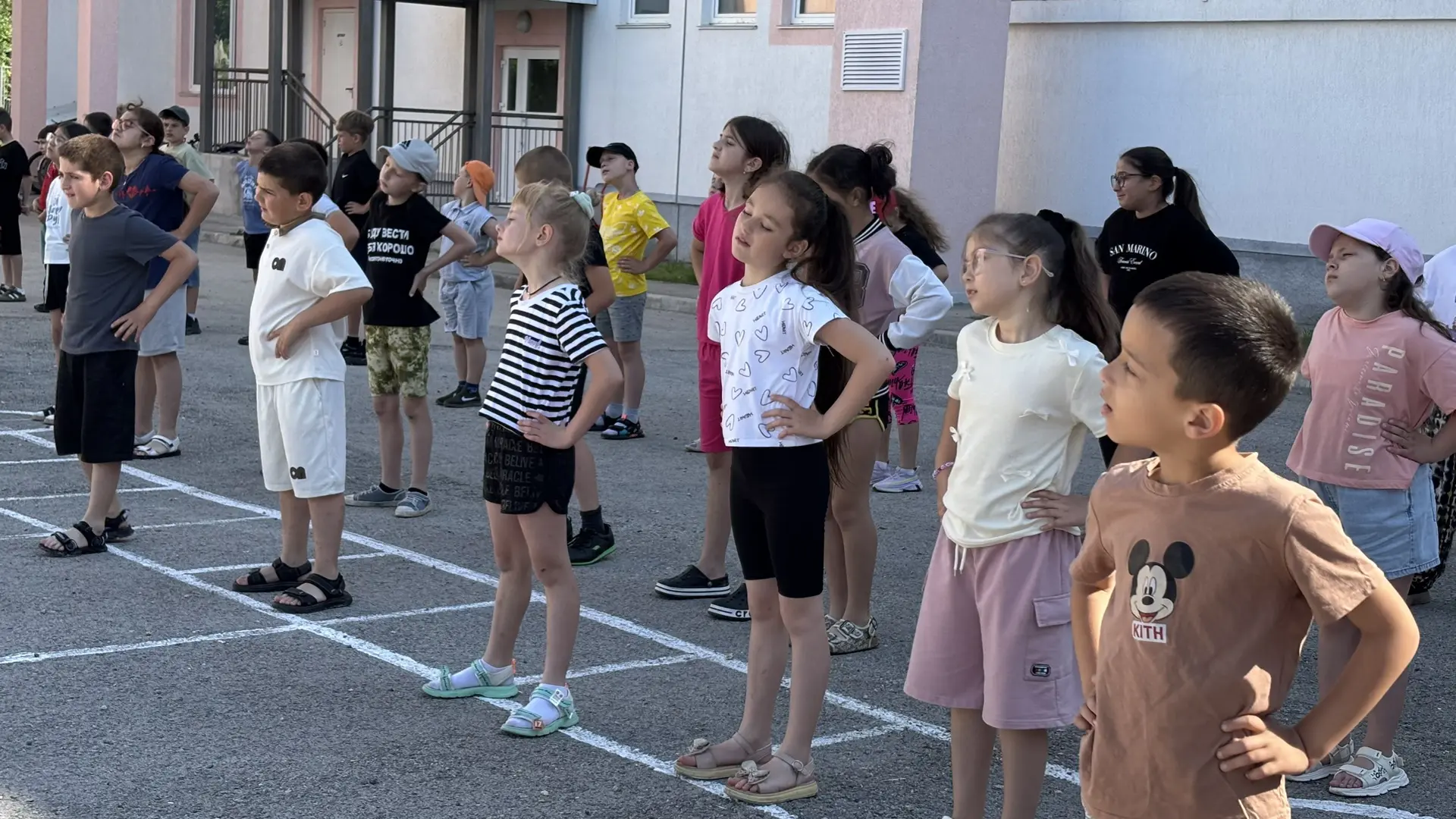 9 июня. День седьмой в нашем прекрасном школьном лагере.

☀️☀️☀️Утро с зарядки под открытым небом. П