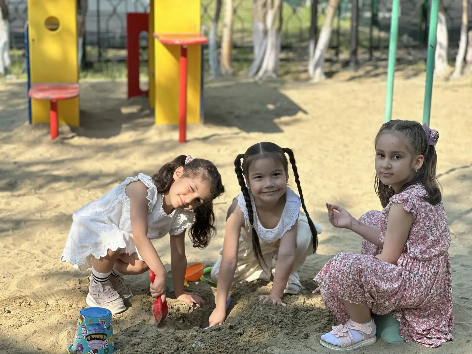 Наши яркие дни в детском саду ☀️🎈

Ребята, живущие в стенах нашего уютного детского сада, точно зна