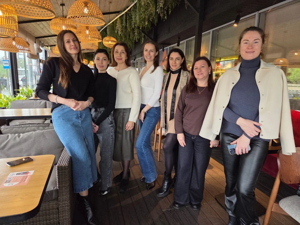 Вот и состоялась первая встреча обновленной Луны🌙
