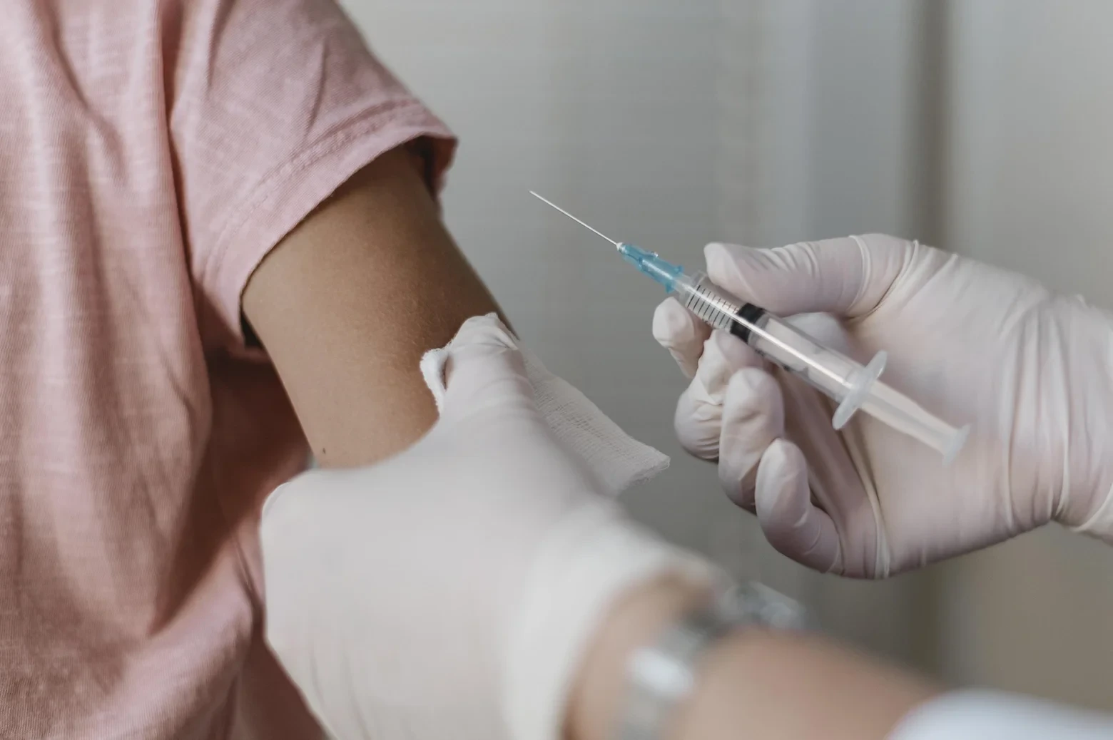 💉 Когда лучше сделать прививку от гриппа