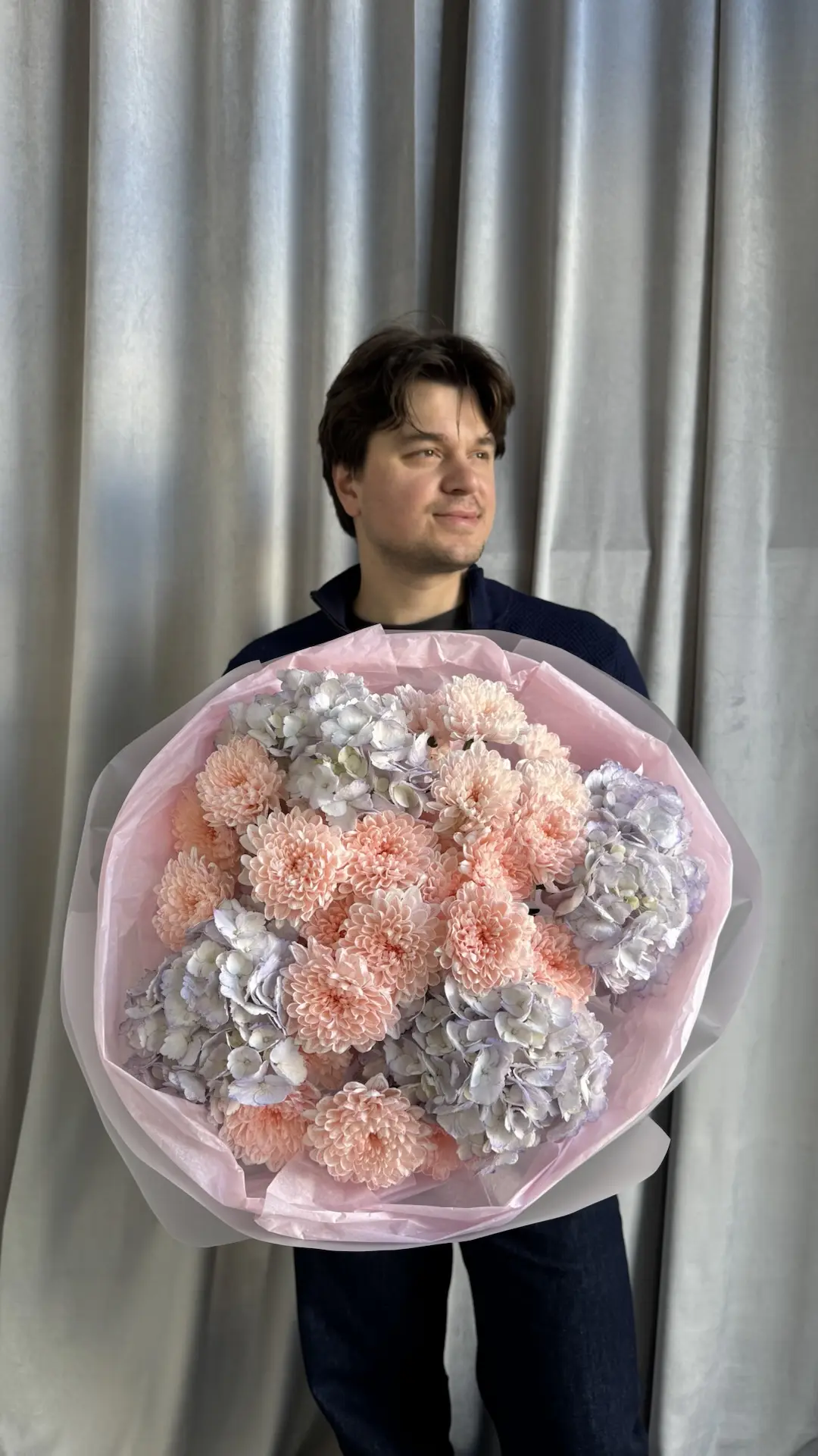 Свежие букеты на витрине💐