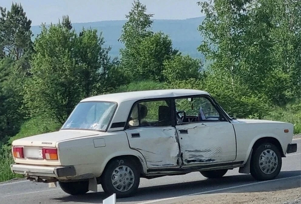 В селе Ирбейское мотоциклист пострадал в ДТП с легковушкой

Авария произошла накануне утром в селе И