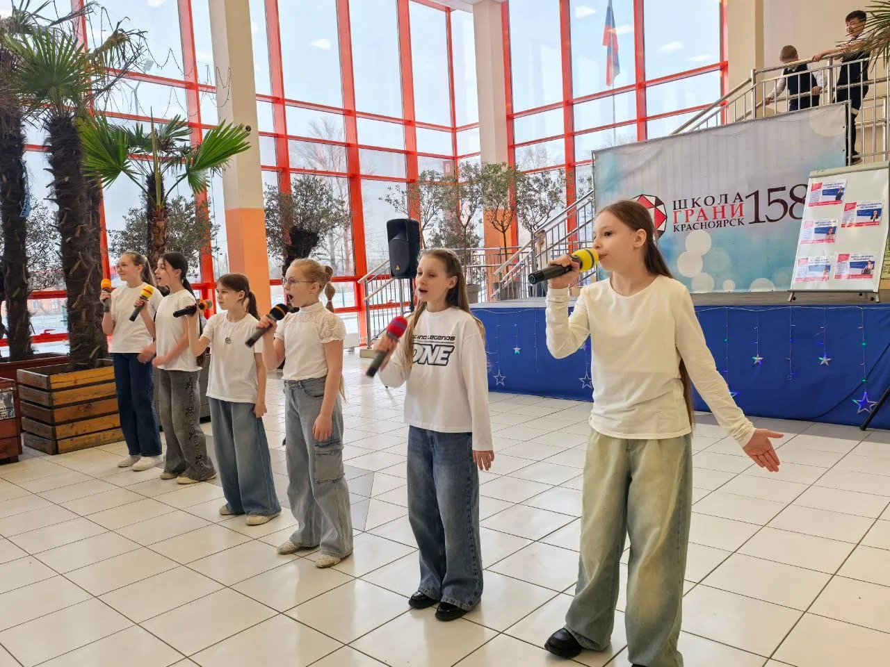 🎶 Как мы зажигали на музыкальных переменах  В преддверии Международного женского дня и дня рождения 