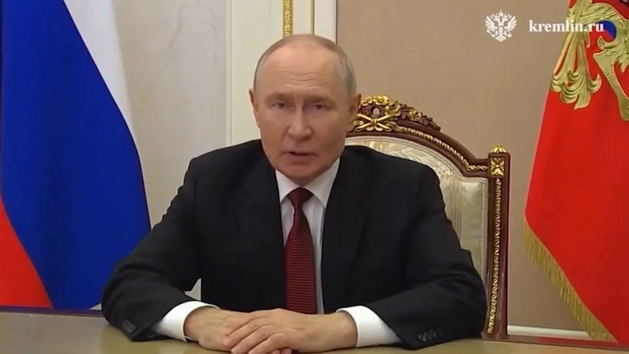 Путин призвал не делить людей по гражданству, происхождению и достатку