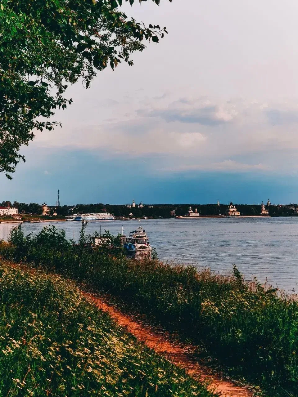 🌊 Угличское водохранилище, Углич