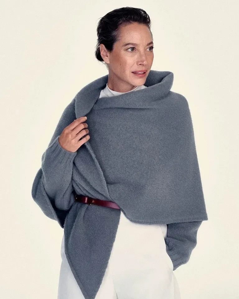 Кристи Тарлингтон снялась для Giorgio Armani - https://clck.ru/3VfMNp