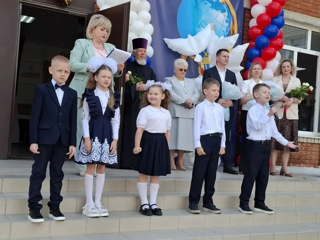 Последний звонок в школе № 72 Краснодара