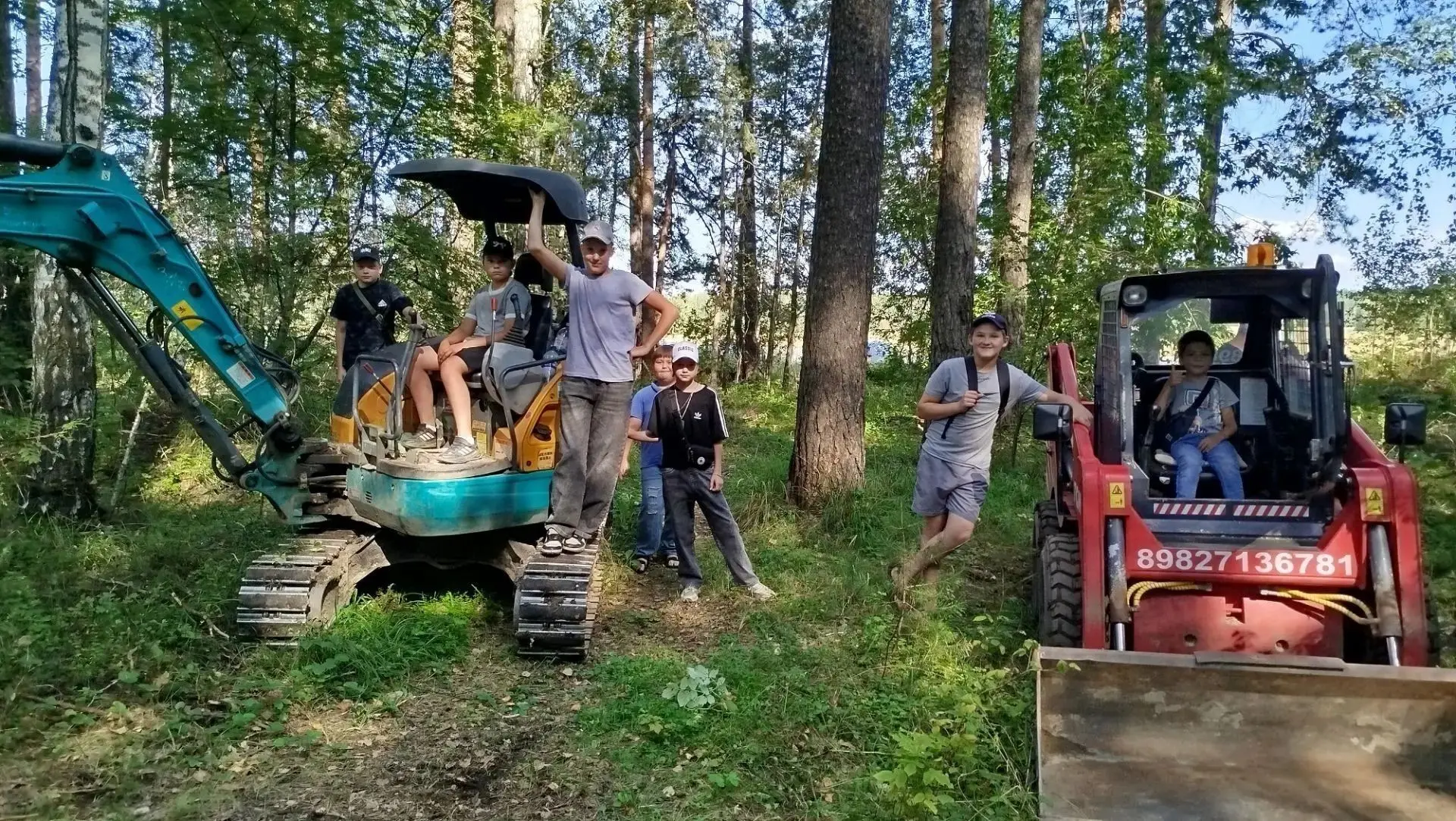 В п.Октябрьский продолжается реализация проекта «Прогулка «Вокруг Шеманаихи»