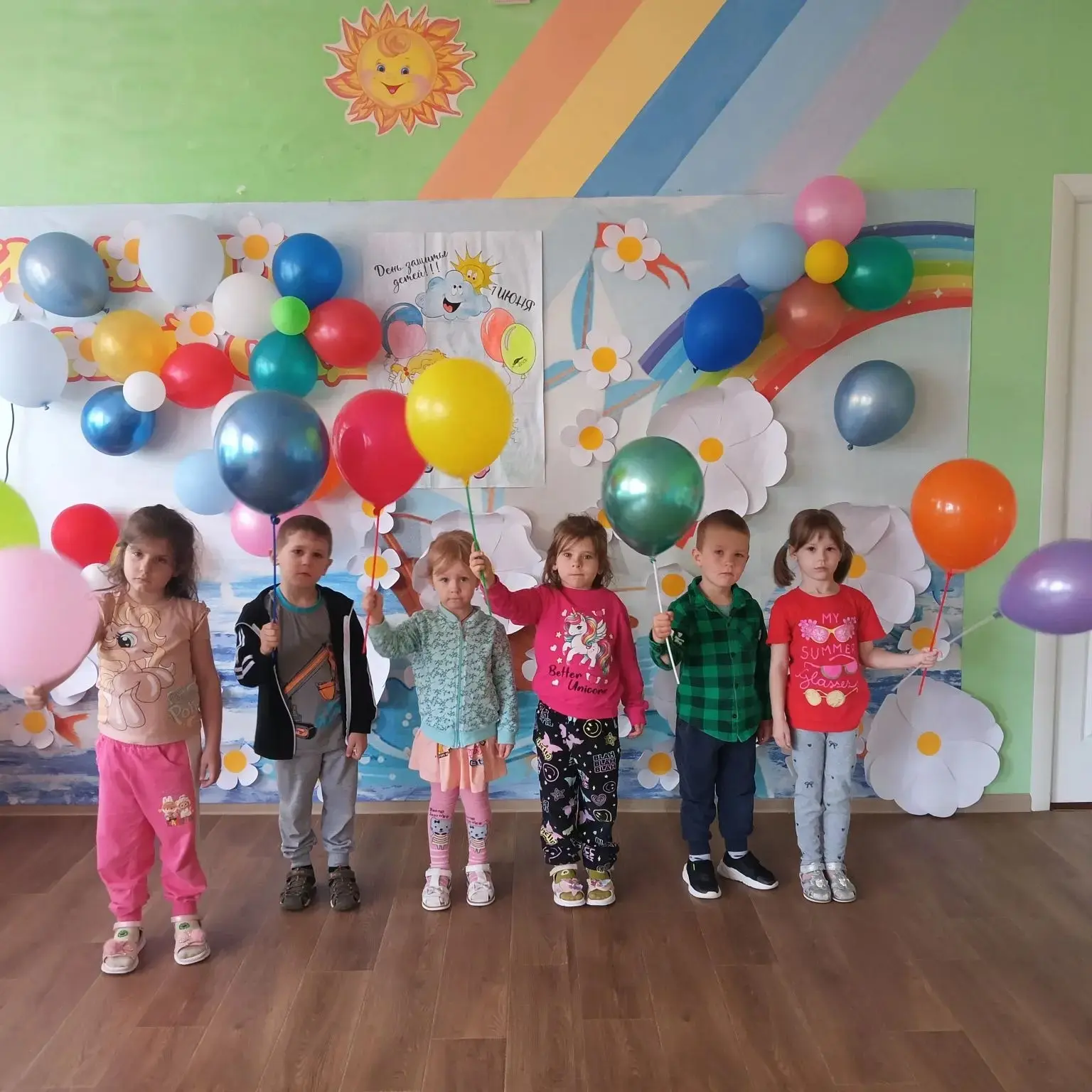 🎈🎈🎈С Днем защиты детей!👫 🎉

Пусть наши дети как можно дольше остаются детьми👶🧒. Беззаботными,