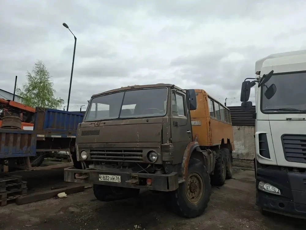 КАМАЗ 4310 1989 г.в. Пробег 89 000 км. 4 владельца Иркутск На ходу. Все вопросы по телефону ☎️  Цена