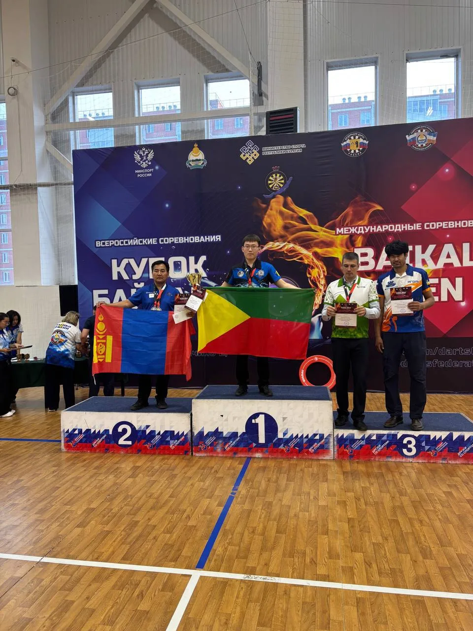 🎉 Потрясающая новость! Эрдэм Базаржапов — чемпион «Байкал Опен» по дартсу! 🥇