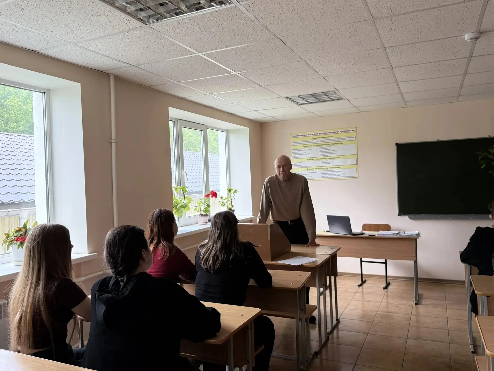 👥В рамках федеральной программы «Обучение служением» студенты 2 курса очно-заочной формы обучения н