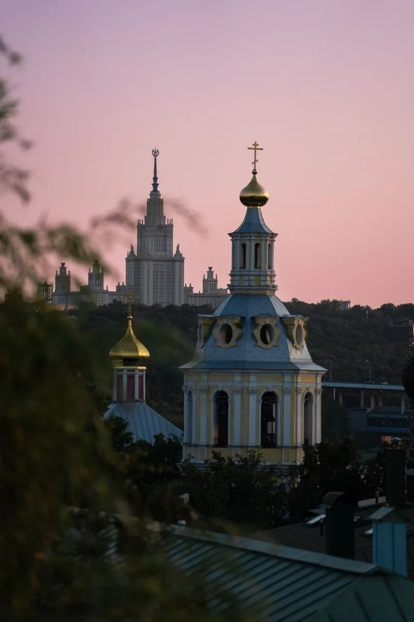 📸 Бесплатная смотровая площадка открылась у здания РАН