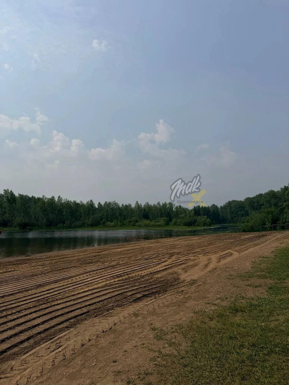 🏖 Новый песочек завезли на центральный пляж Красноярска

Теперь отдыхать стало ещё приятнее. Чтобы 
